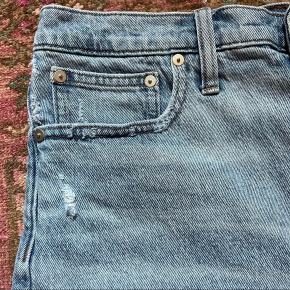 Madewell high-rise denim mid-length shorts - Picture 6 of 12